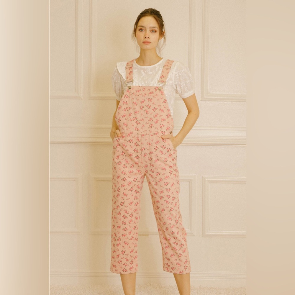 Storia tiny floral print overalls NWOT